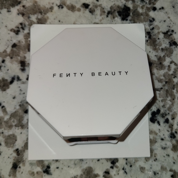 FENTY beauty highlight duo - Picture 2 of 6